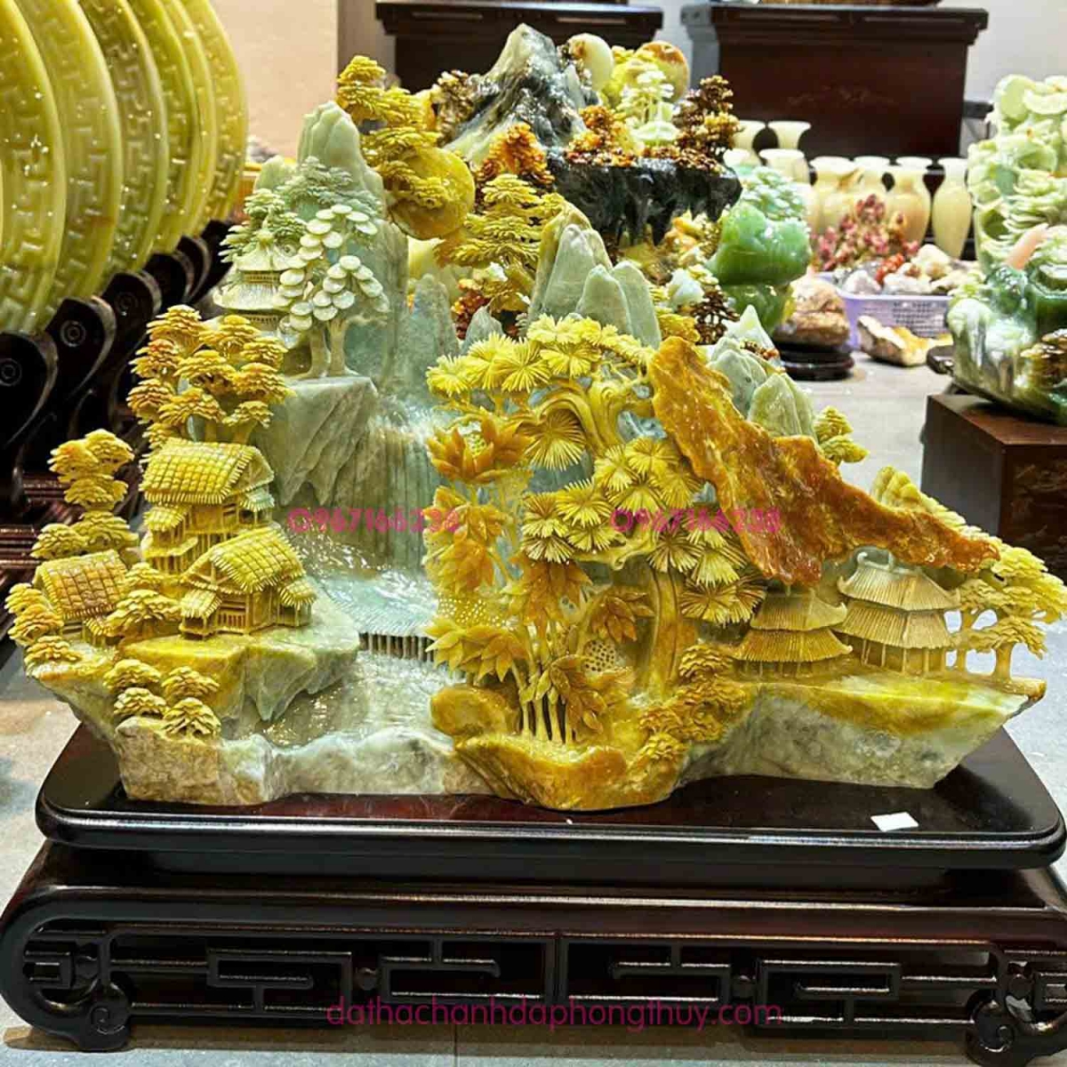 menh-tho-hop-da-phong-thuy-mau-gi